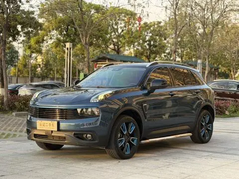 Lynk & Co 01 2017 2.0T 2WD Yao Pro Edition