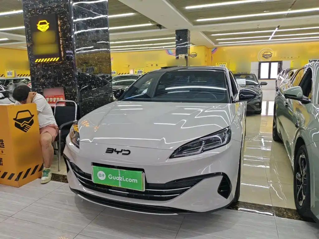 BYD 海豹06 2025