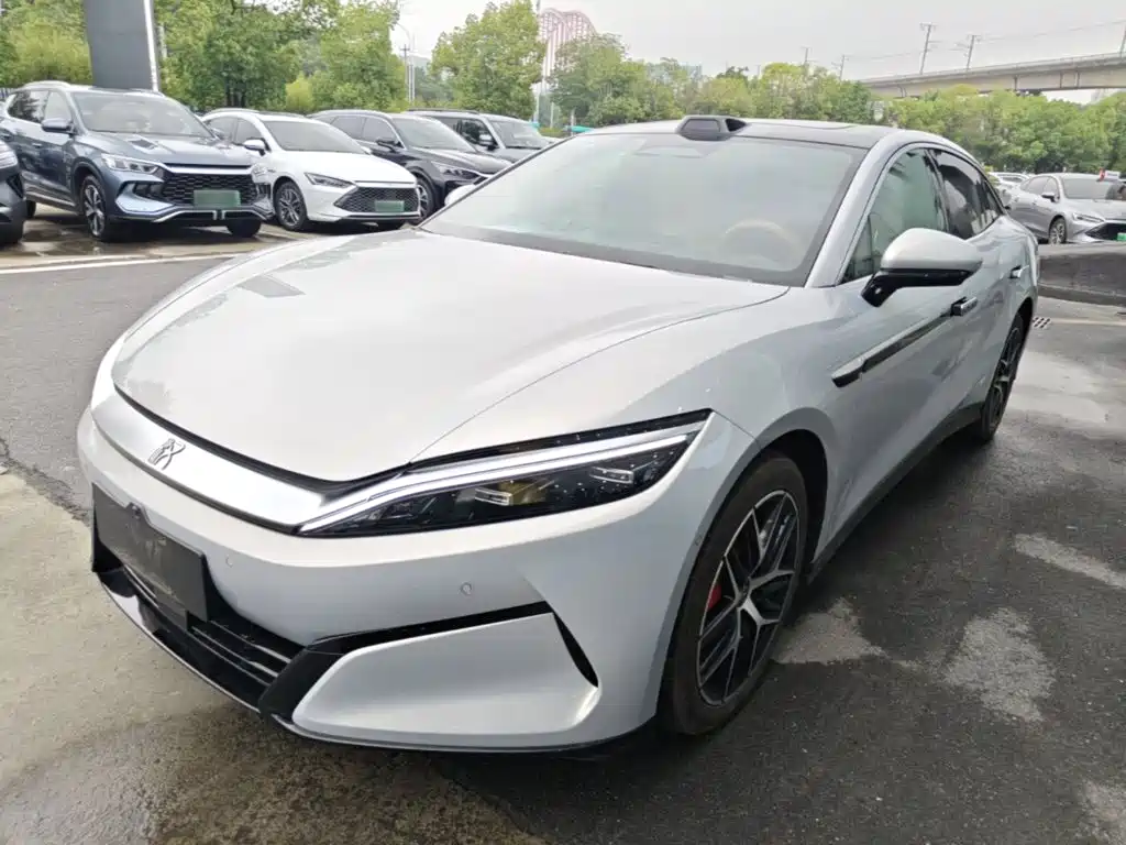 BYD 汉L 2025