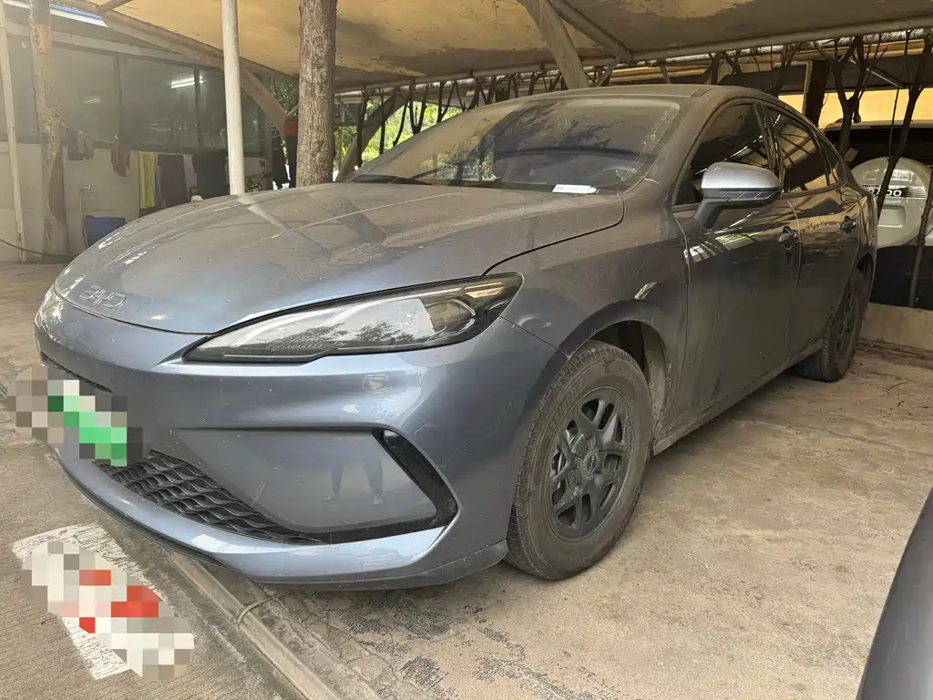 BYD Seal 05 DM-i 2025