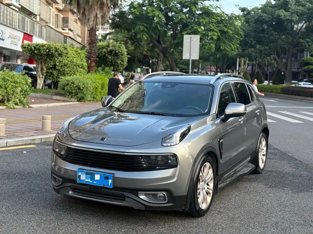 Lynk & Co 01 2019